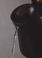 Fellow - Corvo Kettle EKG 0.9l - Matte Black + Walnut